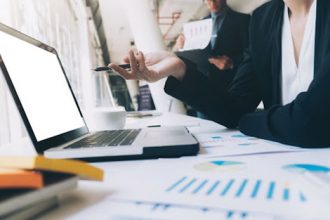 A business meeting focused on data analysis highlights the need for innovation in the vet sector.